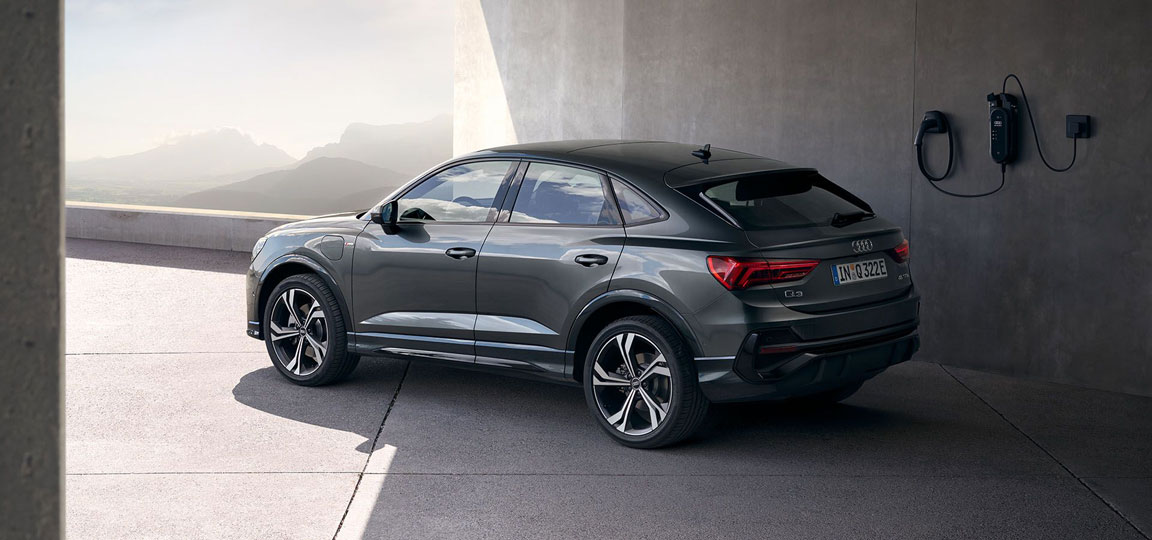 Audi-Q3-sportback-TFSIe-carga-en-casa