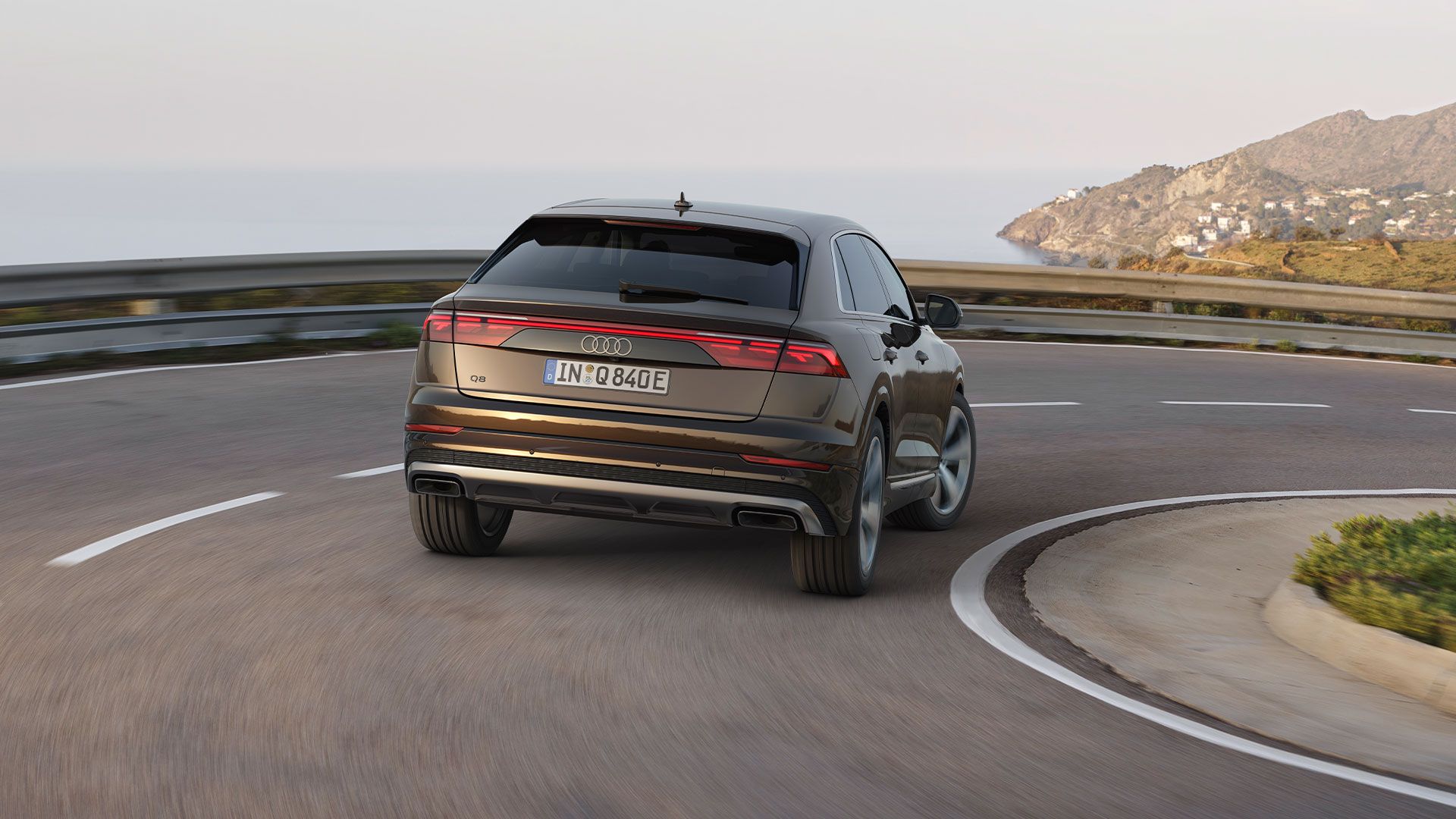 Audi-Q8-TFSIe-todas-las-situaciones-son-perfectas